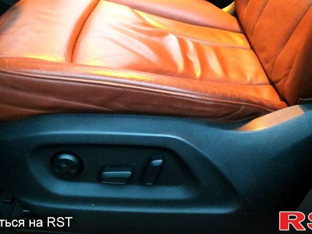 Серый Ауди Ку 5, объемом двигателя 2 л и пробегом 200 тыс. км за 12500 $, фото 11 на Automoto.ua
