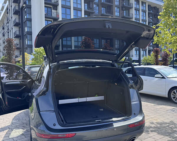 Серый Ауди Ку 5, объемом двигателя 2.97 л и пробегом 300 тыс. км за 15500 $, фото 1 на Automoto.ua