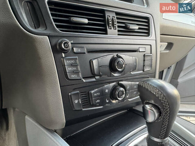 Серый Ауди Ку 5, объемом двигателя 2 л и пробегом 270 тыс. км за 15300 $, фото 25 на Automoto.ua