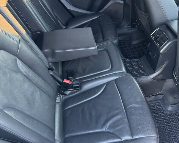 Серый Ауди Ку 5, объемом двигателя 1.98 л и пробегом 247 тыс. км за 11800 $, фото 24 на Automoto.ua