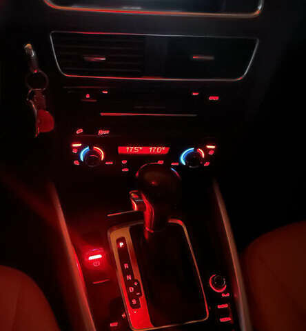 Серый Ауди Ку 5, объемом двигателя 1.97 л и пробегом 315 тыс. км за 15300 $, фото 5 на Automoto.ua