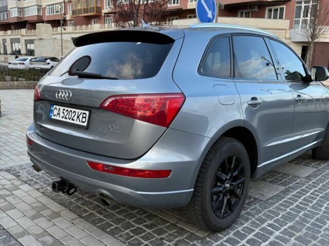 Серый Ауди Ку 5, объемом двигателя 2 л и пробегом 300 тыс. км за 13700 $, фото 4 на Automoto.ua