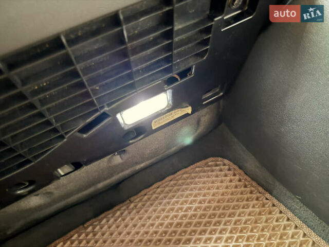 Сірий Ауді Ку 5, об'ємом двигуна 1.98 л та пробігом 277 тис. км за 12000 $, фото 32 на Automoto.ua