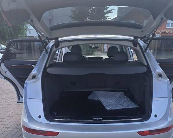 Серый Ауди Ку 5, объемом двигателя 2 л и пробегом 170 тыс. км за 13300 $, фото 9 на Automoto.ua