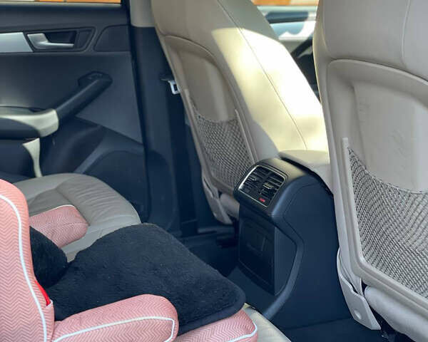 Серый Ауди Ку 5, объемом двигателя 1.97 л и пробегом 315 тыс. км за 15300 $, фото 11 на Automoto.ua