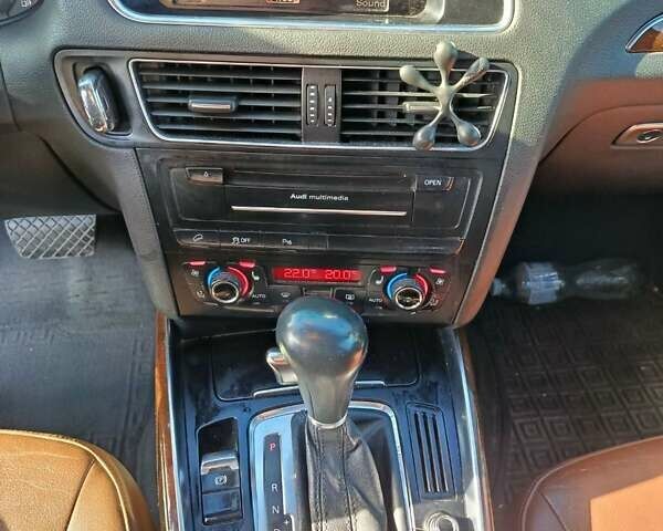 Сірий Ауді Ку 5, об'ємом двигуна 1.98 л та пробігом 211 тис. км за 13199 $, фото 9 на Automoto.ua