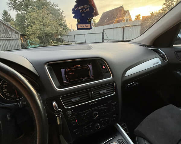 Серый Ауди Ку 5, объемом двигателя 1.97 л и пробегом 260 тыс. км за 16200 $, фото 14 на Automoto.ua