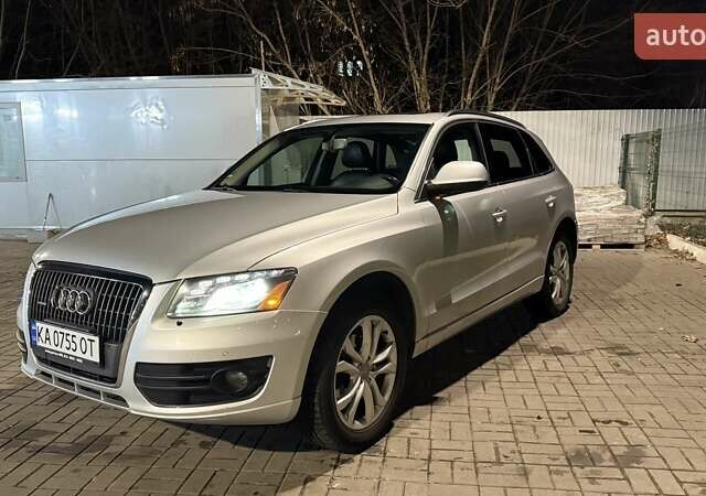 Серый Ауди Ку 5, объемом двигателя 1.98 л и пробегом 334 тыс. км за 8700 $, фото 1 на Automoto.ua