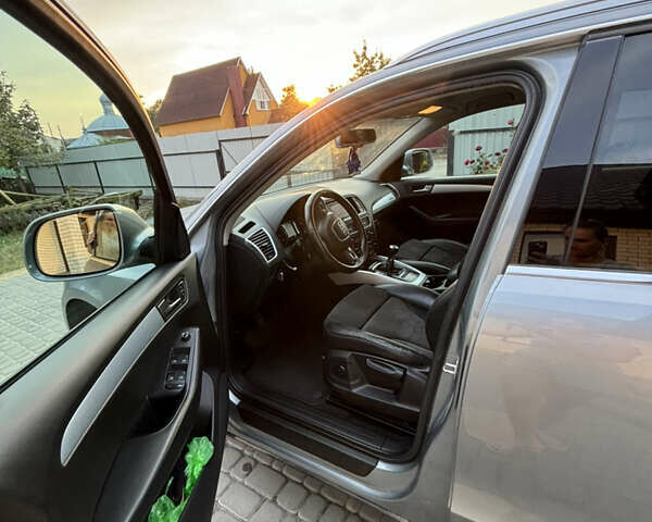 Серый Ауди Ку 5, объемом двигателя 1.97 л и пробегом 260 тыс. км за 16200 $, фото 17 на Automoto.ua