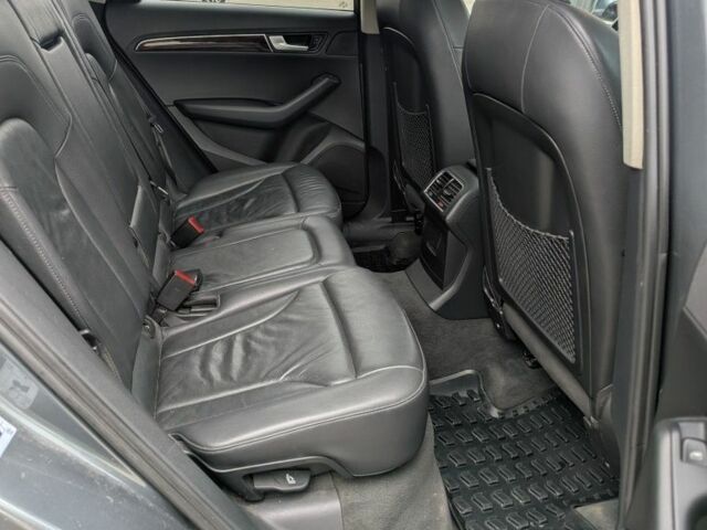 Серый Ауди Ку 5, объемом двигателя 2 л и пробегом 204 тыс. км за 10500 $, фото 14 на Automoto.ua