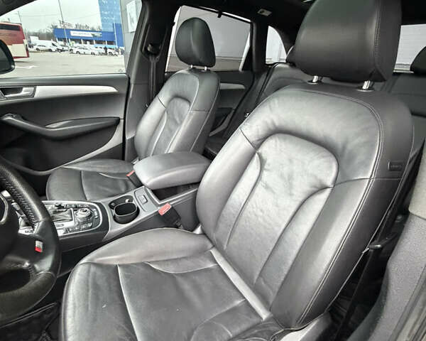 Серый Ауди Ку 5, объемом двигателя 3.2 л и пробегом 240 тыс. км за 11500 $, фото 32 на Automoto.ua