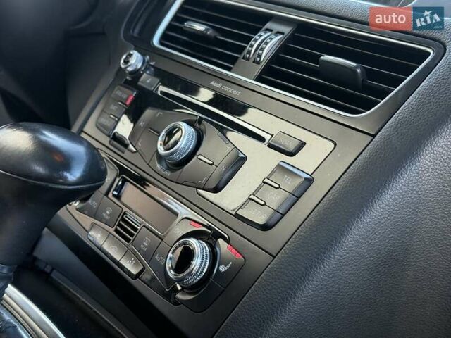 Сірий Ауді Ку 5, об'ємом двигуна 2 л та пробігом 220 тис. км за 12750 $, фото 51 на Automoto.ua