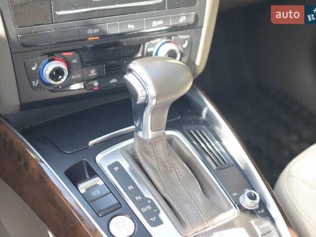 Сірий Ауді Ку 5, об'ємом двигуна 3 л та пробігом 249 тис. км за 12950 $, фото 26 на Automoto.ua