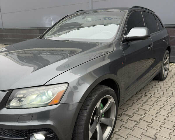 Серый Ауди Ку 5, объемом двигателя 3.2 л и пробегом 240 тыс. км за 11500 $, фото 5 на Automoto.ua