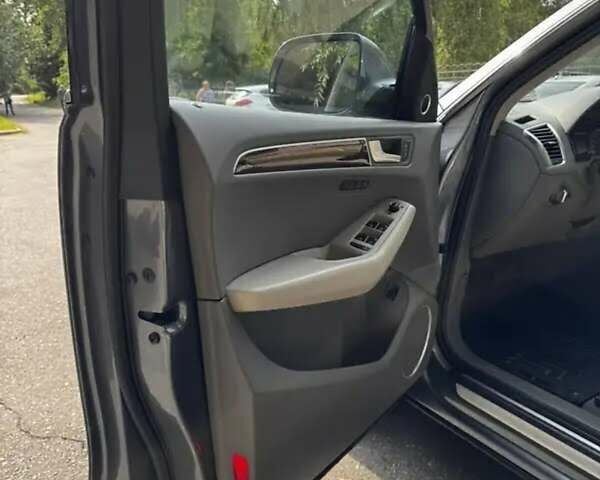 Сірий Ауді Ку 5, об'ємом двигуна 1.98 л та пробігом 250 тис. км за 12700 $, фото 8 на Automoto.ua