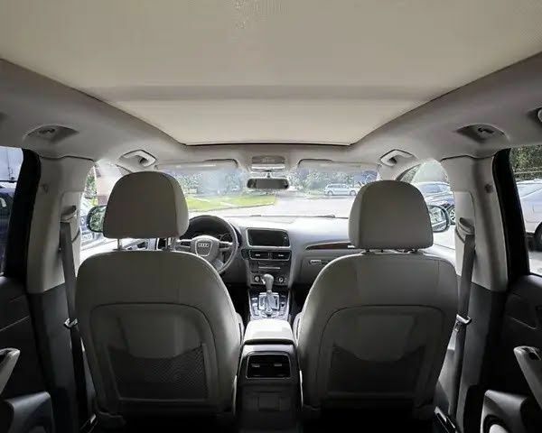 Серый Ауди Ку 5, объемом двигателя 2 л и пробегом 249 тыс. км за 12500 $, фото 2 на Automoto.ua