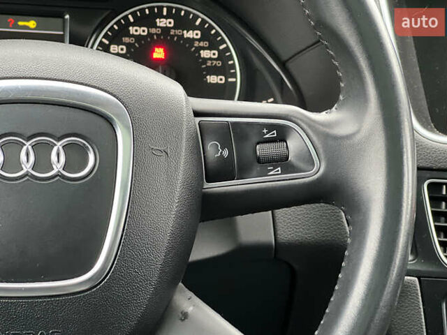 Серый Ауди Ку 5, объемом двигателя 2 л и пробегом 227 тыс. км за 16200 $, фото 12 на Automoto.ua