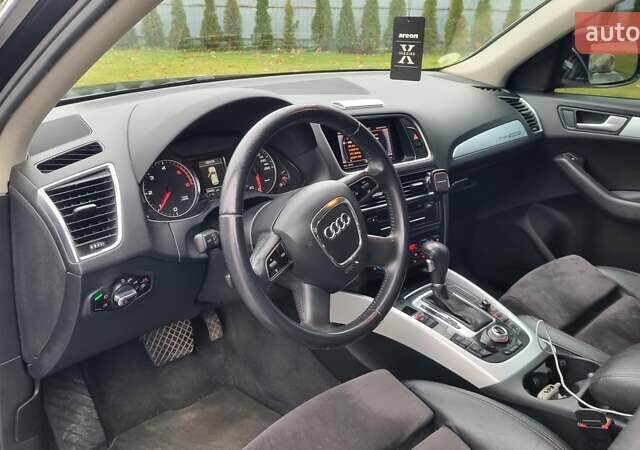 Серый Ауди Ку 5, объемом двигателя 1.97 л и пробегом 206 тыс. км за 15999 $, фото 48 на Automoto.ua