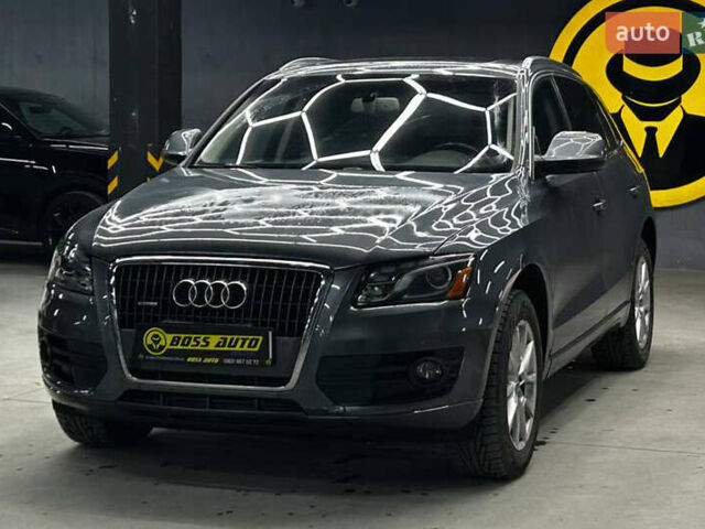 Серый Ауди Ку 5, объемом двигателя 1.98 л и пробегом 200 тыс. км за 12400 $, фото 2 на Automoto.ua