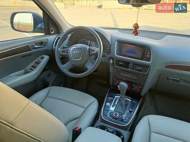 Сірий Ауді Ку 5, об'ємом двигуна 1.98 л та пробігом 181 тис. км за 12800 $, фото 34 на Automoto.ua