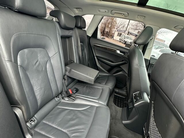 Серый Ауди Ку 5, объемом двигателя 2 л и пробегом 203 тыс. км за 12900 $, фото 5 на Automoto.ua