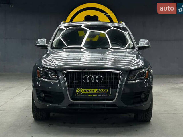 Серый Ауди Ку 5, объемом двигателя 1.98 л и пробегом 200 тыс. км за 12400 $, фото 1 на Automoto.ua