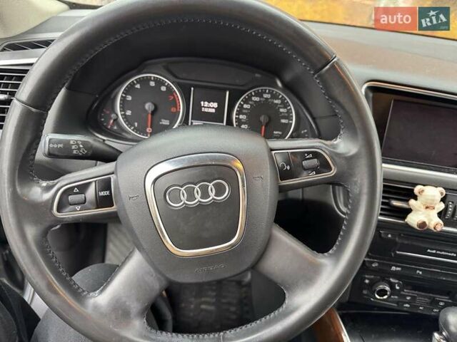 Сірий Ауді Ку 5, об'ємом двигуна 1.98 л та пробігом 270 тис. км за 14700 $, фото 18 на Automoto.ua