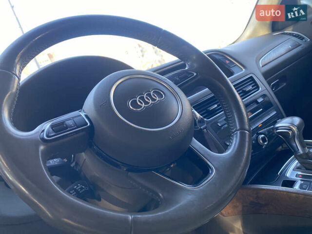 Серый Ауди Ку 5, объемом двигателя 1.97 л и пробегом 233 тыс. км за 16999 $, фото 37 на Automoto.ua