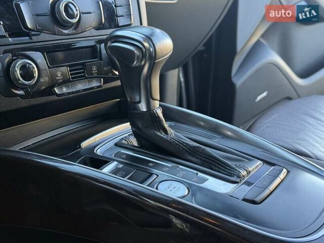 Сірий Ауді Ку 5, об'ємом двигуна 2 л та пробігом 220 тис. км за 12750 $, фото 63 на Automoto.ua