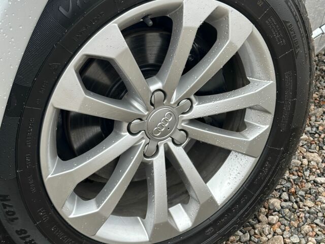 Серый Ауди Ку 5, объемом двигателя 2 л и пробегом 203 тыс. км за 12900 $, фото 1 на Automoto.ua