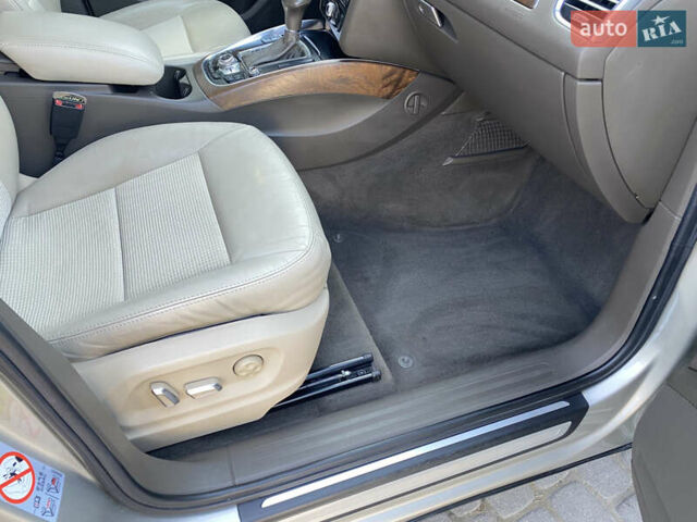 Серый Ауди Ку 5, объемом двигателя 1.97 л и пробегом 233 тыс. км за 16999 $, фото 49 на Automoto.ua