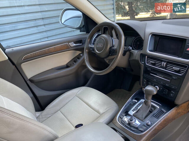 Серый Ауди Ку 5, объемом двигателя 1.97 л и пробегом 233 тыс. км за 16999 $, фото 53 на Automoto.ua