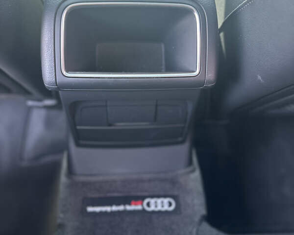 Серый Ауди Ку 5, объемом двигателя 1.97 л и пробегом 185 тыс. км за 17350 $, фото 30 на Automoto.ua