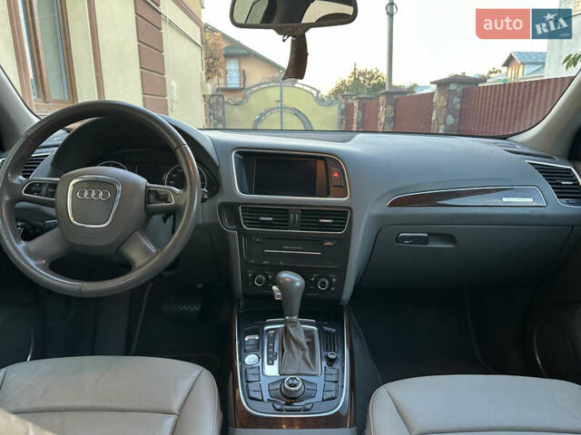 Сірий Ауді Ку 5, об'ємом двигуна 2 л та пробігом 205 тис. км за 14500 $, фото 13 на Automoto.ua