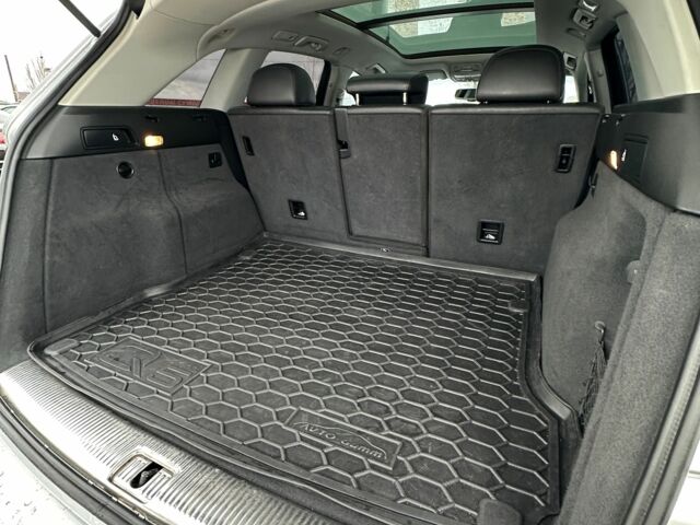 Серый Ауди Ку 5, объемом двигателя 2 л и пробегом 203 тыс. км за 12900 $, фото 20 на Automoto.ua