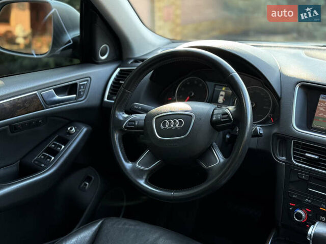 Сірий Ауді Ку 5, об'ємом двигуна 2 л та пробігом 250 тис. км за 12900 $, фото 33 на Automoto.ua