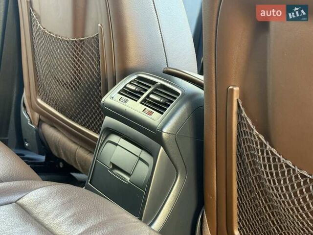 Сірий Ауді Ку 5, об'ємом двигуна 2 л та пробігом 220 тис. км за 12750 $, фото 46 на Automoto.ua