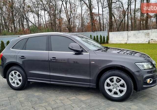 Серый Ауди Ку 5, объемом двигателя 1.97 л и пробегом 206 тыс. км за 15999 $, фото 8 на Automoto.ua