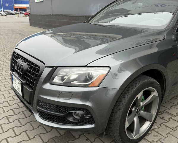 Серый Ауди Ку 5, объемом двигателя 3.2 л и пробегом 240 тыс. км за 11500 $, фото 18 на Automoto.ua