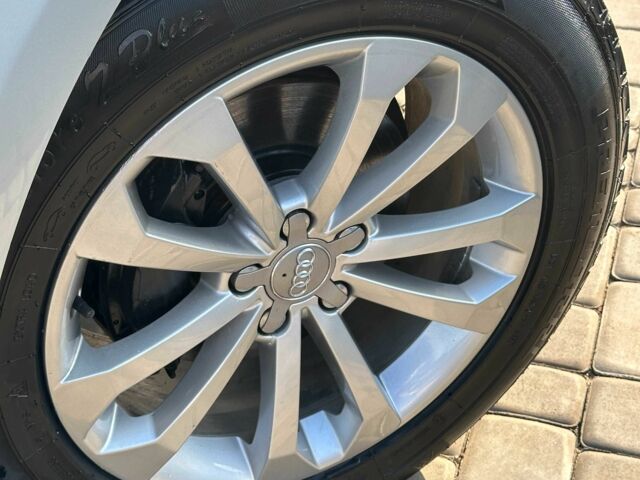 Серый Ауди Ку 5, объемом двигателя 2 л и пробегом 203 тыс. км за 12900 $, фото 4 на Automoto.ua