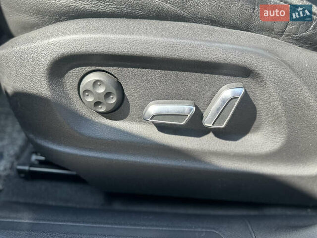 Серый Ауди Ку 5, объемом двигателя 1.97 л и пробегом 185 тыс. км за 17350 $, фото 20 на Automoto.ua