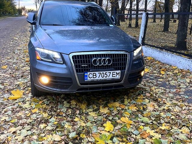 Серый Ауди Ку 5, объемом двигателя 2 л и пробегом 270 тыс. км за 13000 $, фото 7 на Automoto.ua