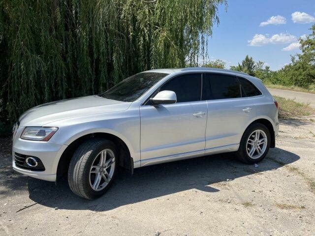 Сірий Ауді Ку 5, об'ємом двигуна 2 л та пробігом 180 тис. км за 14000 $, фото 1 на Automoto.ua