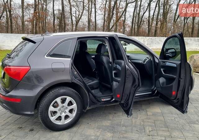 Серый Ауди Ку 5, объемом двигателя 1.97 л и пробегом 206 тыс. км за 15999 $, фото 26 на Automoto.ua