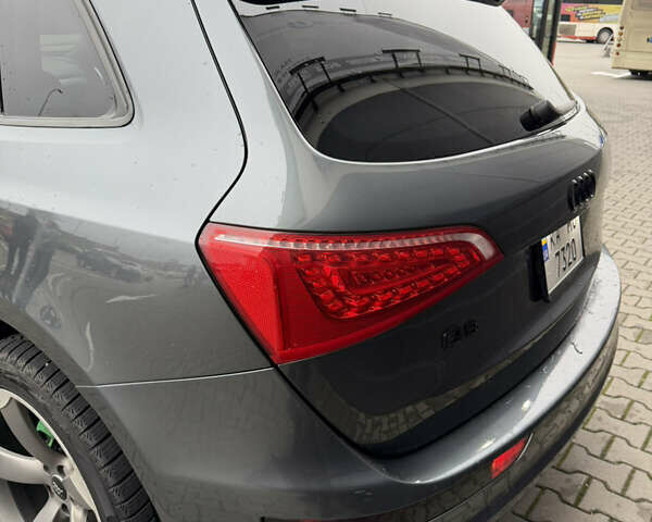 Серый Ауди Ку 5, объемом двигателя 3.2 л и пробегом 240 тыс. км за 11500 $, фото 8 на Automoto.ua