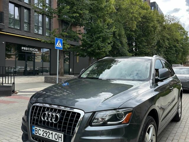 Сірий Ауді Ку 5, об'ємом двигуна 3.2 л та пробігом 178 тис. км за 17509 $, фото 1 на Automoto.ua