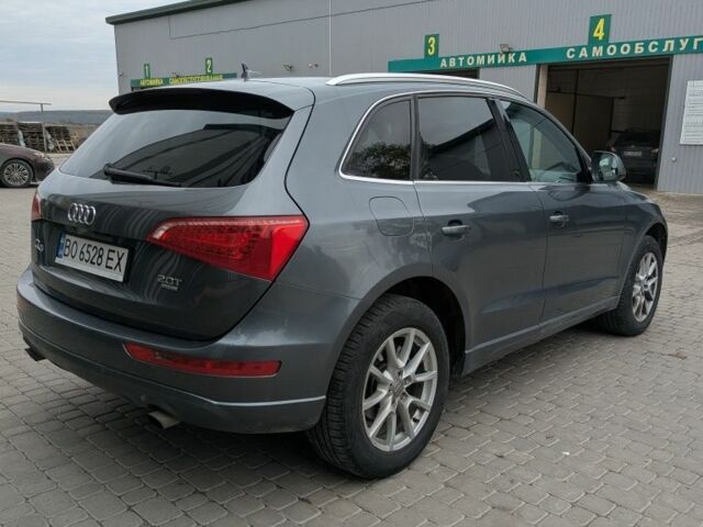 Серый Ауди Ку 5, объемом двигателя 2 л и пробегом 204 тыс. км за 10500 $, фото 5 на Automoto.ua
