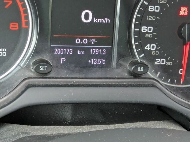 Серый Ауди Ку 5, объемом двигателя 2 л и пробегом 204 тыс. км за 10500 $, фото 23 на Automoto.ua