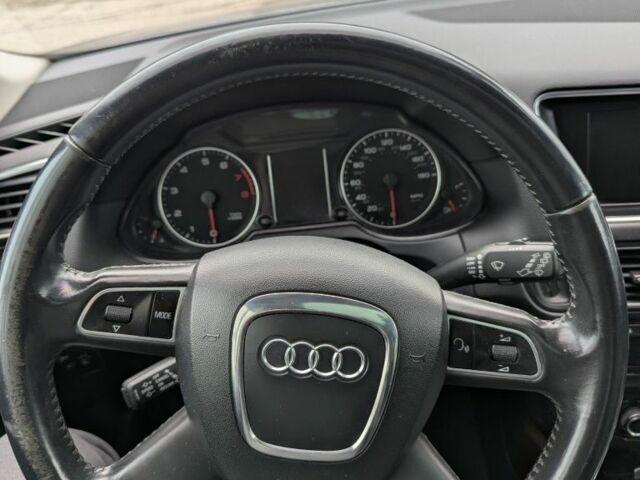 Серый Ауди Ку 5, объемом двигателя 2 л и пробегом 204 тыс. км за 10500 $, фото 18 на Automoto.ua