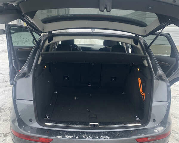 Серый Ауди Ку 5, объемом двигателя 1.98 л и пробегом 244 тыс. км за 12500 $, фото 2 на Automoto.ua